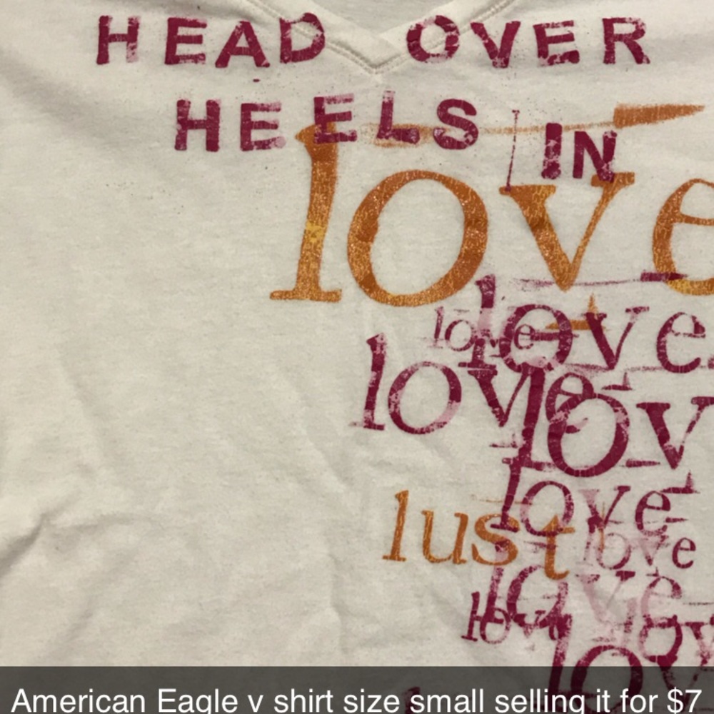 American Eagle v shirt